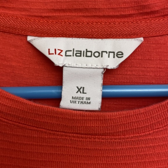 Orange top with decorative shoulder buttons - Picture 3 of 4